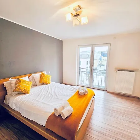 Convenient 2 Bedroom Flat Near Gare Apartament Luksemburg