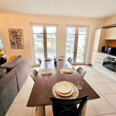 Convenient 2 Bedroom Flat Near Gare