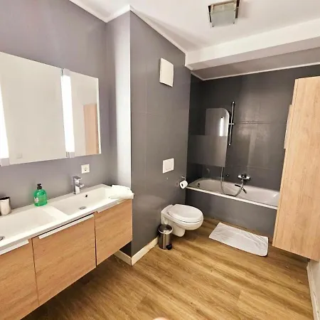 Convenient 2 Bedroom Flat Near Gare